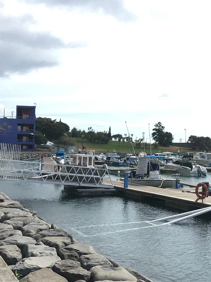Guest house Marina Rooms Calheta  Portugal