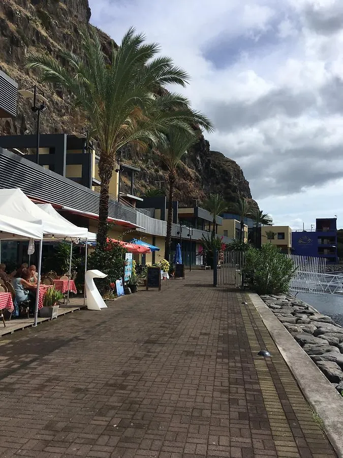 Marina Rooms Calheta