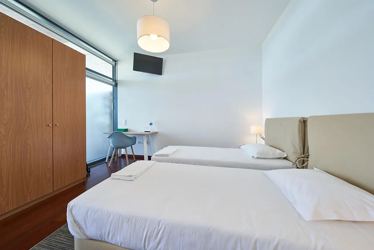 Marina Rooms Calheta  Calheta (Madeira)